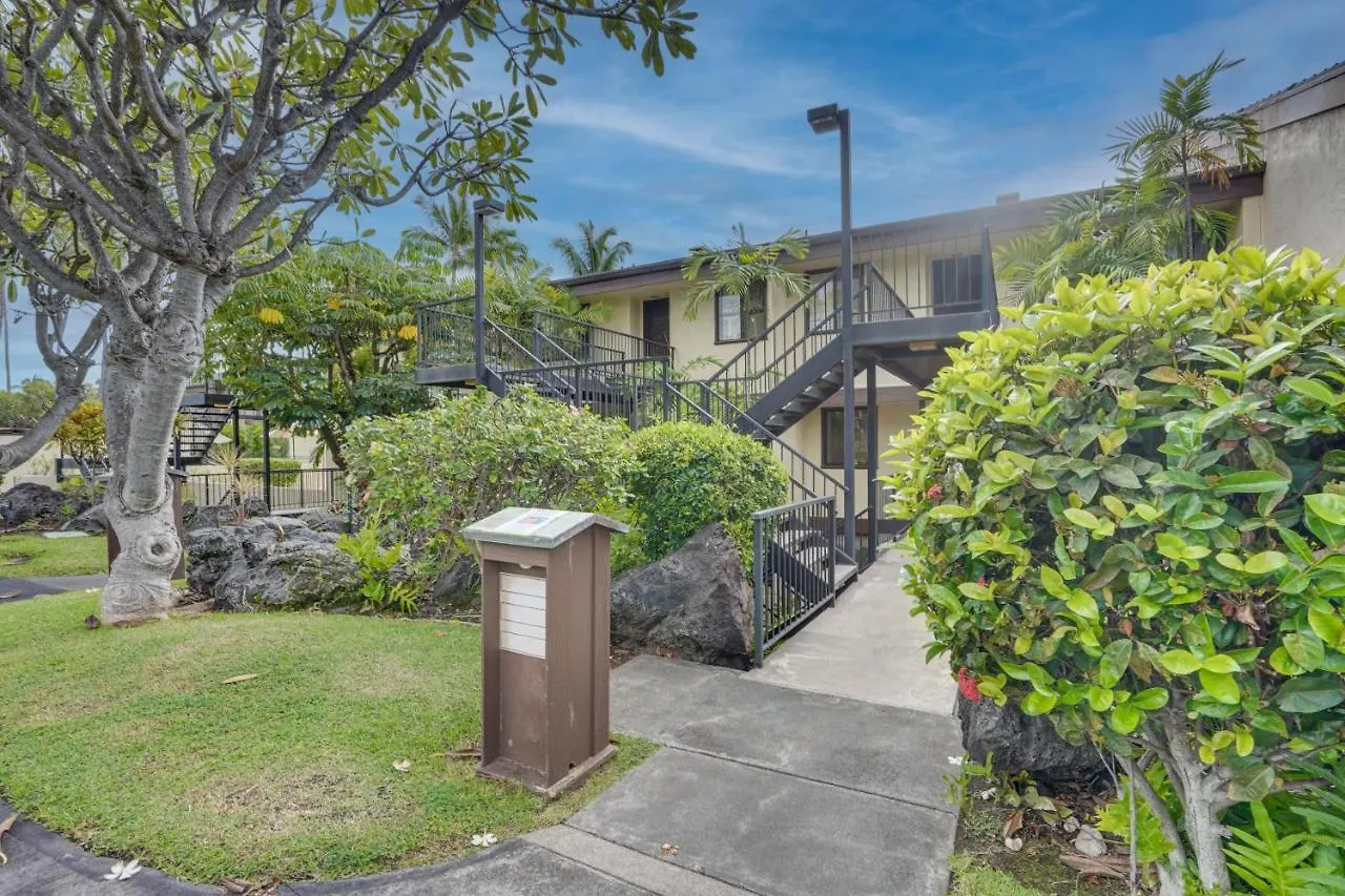Apartment Kailua-Kona Condo Rental About Half Mi To Golf Course!