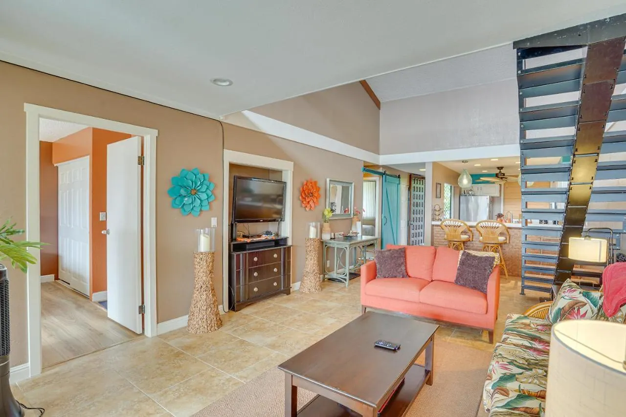 Kailua-Kona Condo Rental About Half Mi To Golf Course!